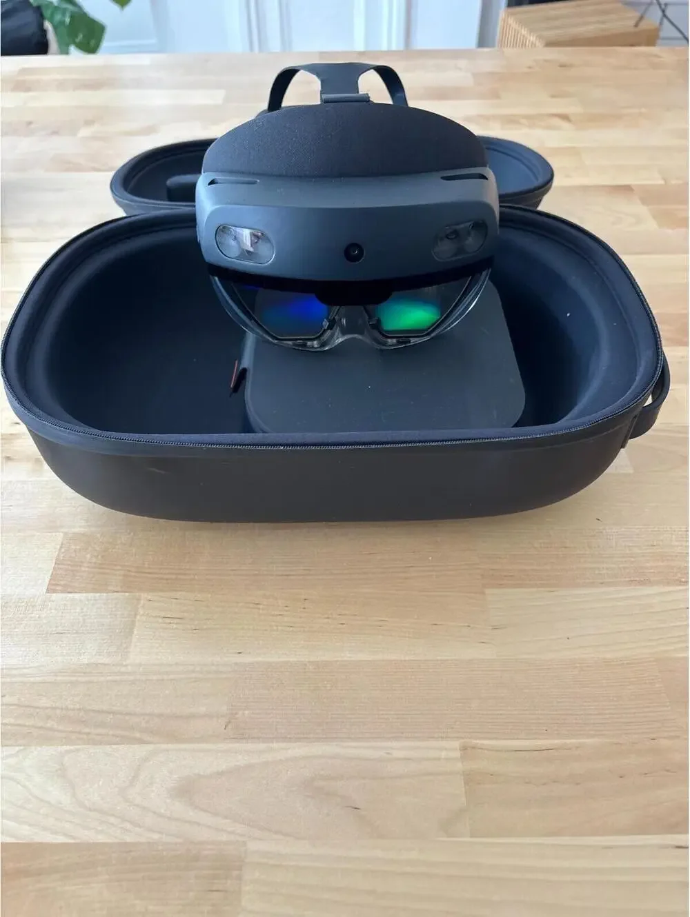 Microsoft HoloLens 2 Smart Glasses VR Headset Device - Black